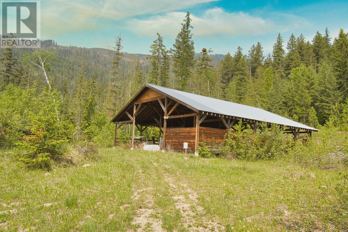 2495 Samuelson Road Sicamous