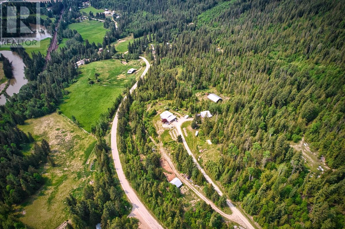 2495 Samuelson Road Sicamous