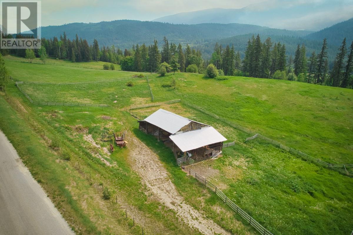 2495 Samuelson Road Sicamous