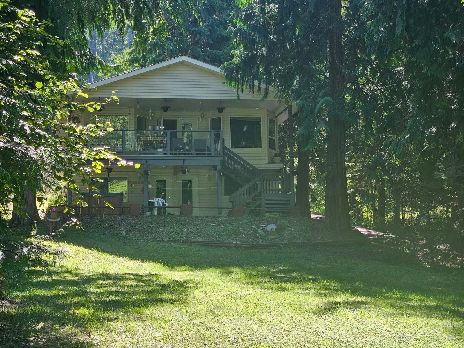 534 BAYVIEW ROAD, nakusp, British Columbia