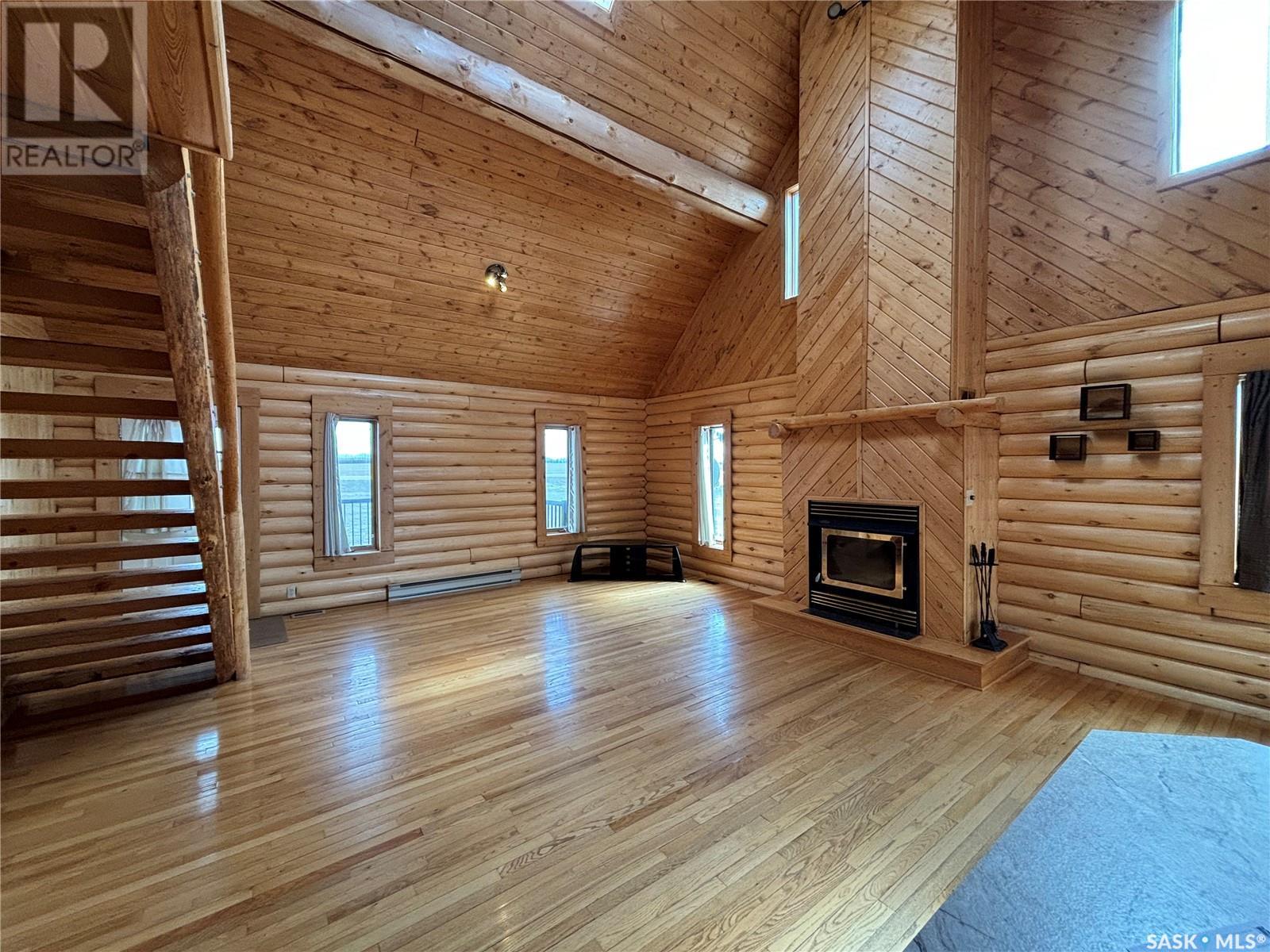 Log House Acreage, Loreburn Rm No. 254, Saskatchewan  S0H 2S0 - Photo 9 - SK938976