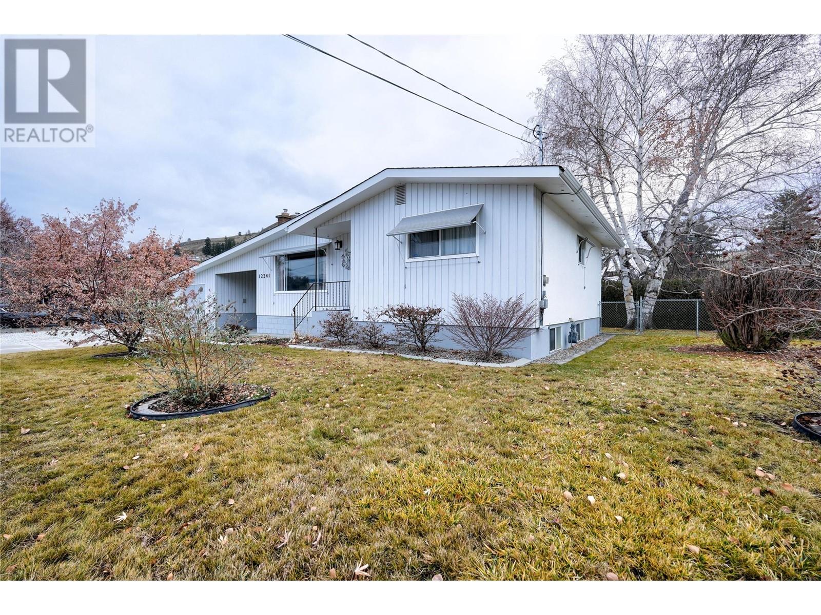 12241 Saunders Crescent Summerland Photo 41