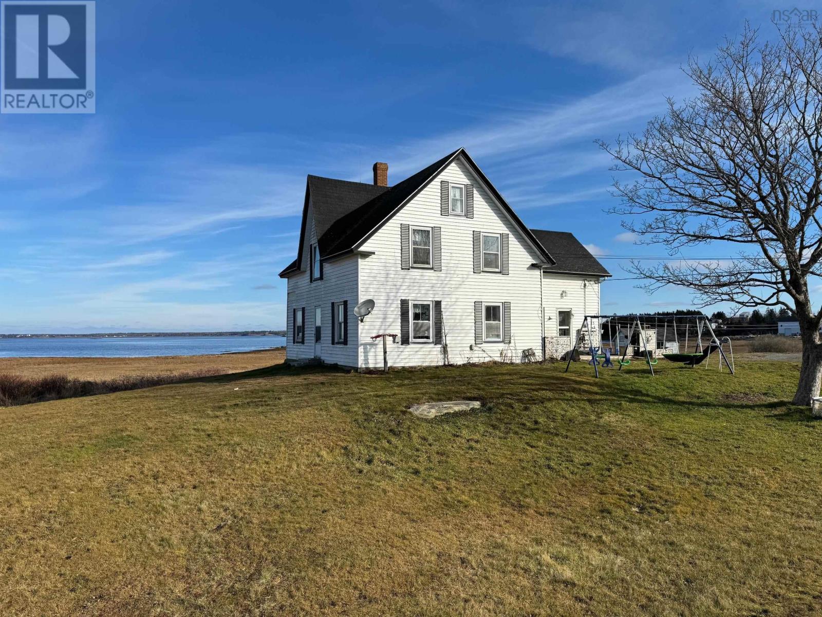 13 School Street, Lower West Pubnico, Nova Scotia  B0W 2C0 - Photo 1 - 202400519