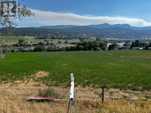 3788 Shuswap Road E, Kamloops, British Columbia  V2H 1T4 - Photo 4 - 176452