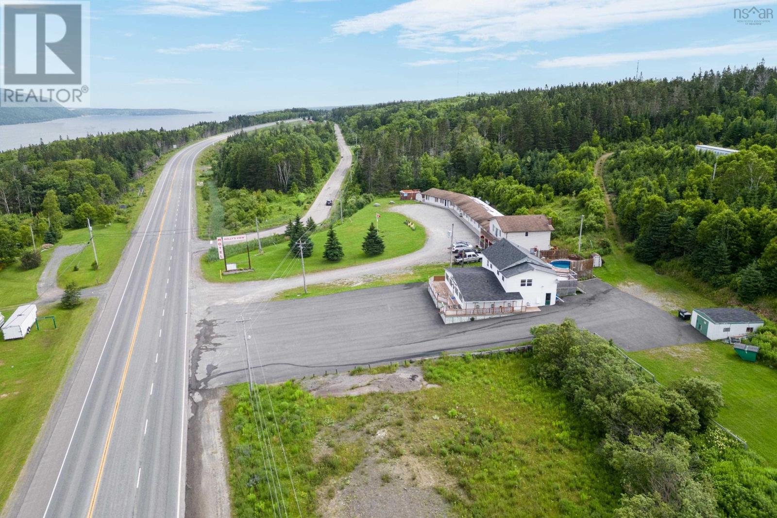 785 105 Highway, Boularderie East, Nova Scotia  B1X 1J6 - Photo 3 - 202315157