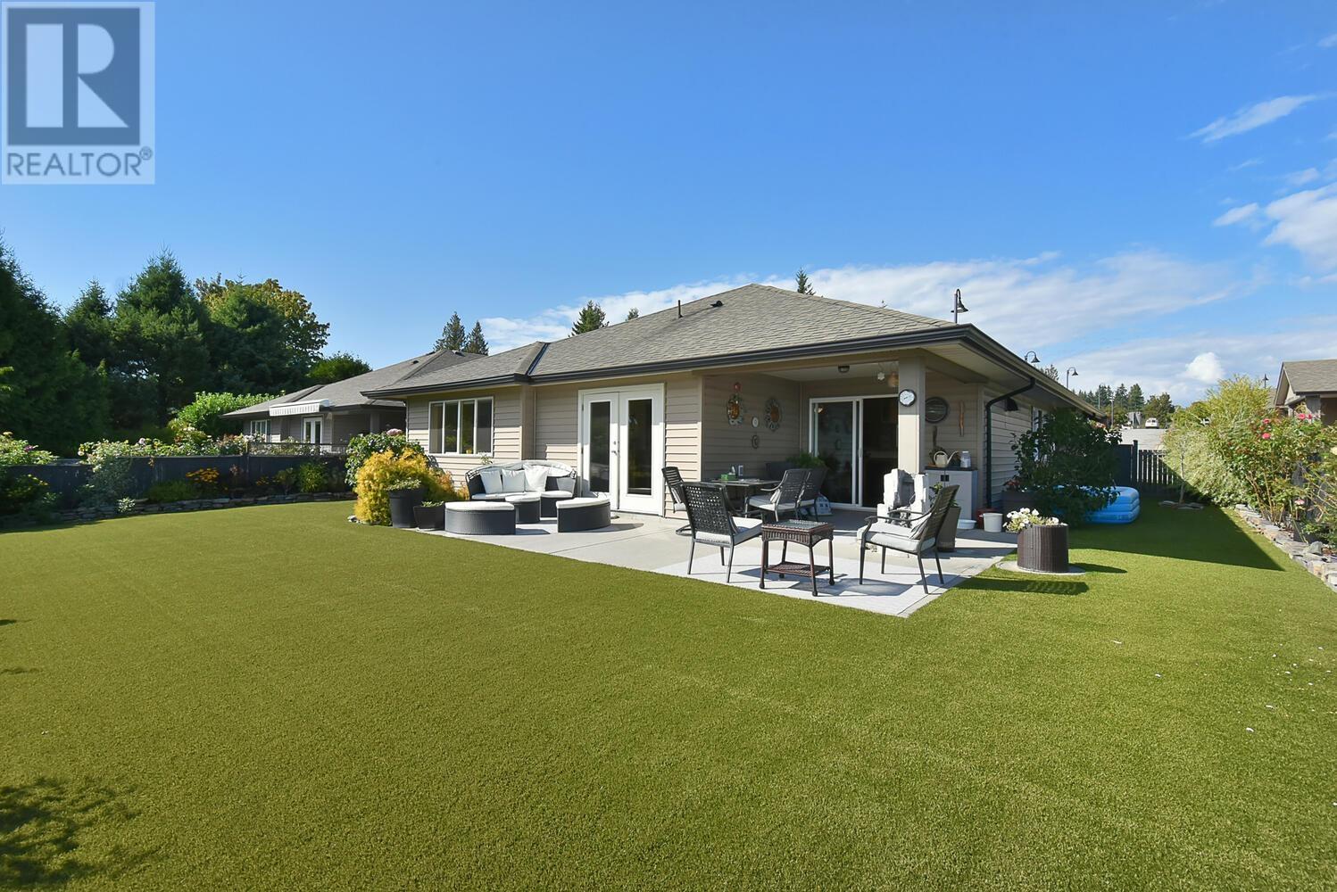 6271 Apollo Road, Sechelt, British Columbia  V7Z 0N7 - Photo 2 - R2844657