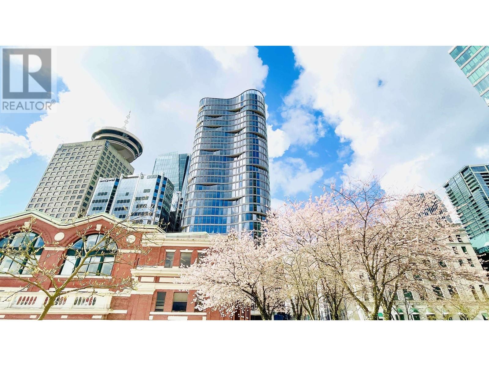 Listing Picture 4 of 25 : 510 320 GRANVILLE STREET, Vancouver / 溫哥華 - 魯藝地產 Yvonne Lu Group - MLS Medallion Club Member