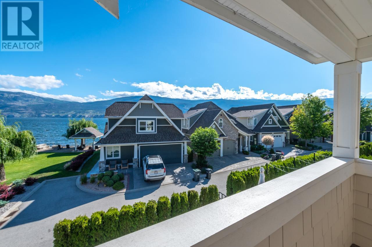 15419 LAKESHORE Drive Unit# 4 Summerland