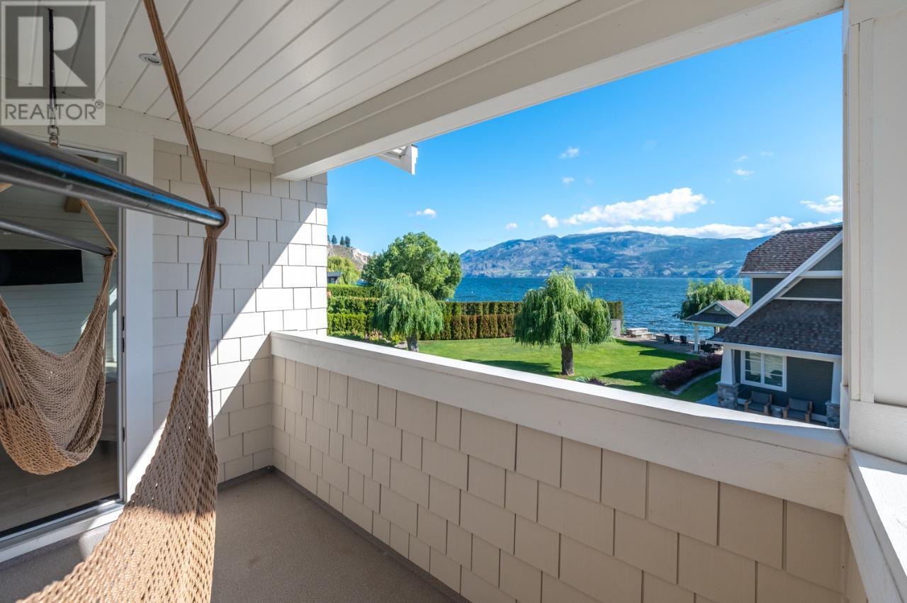 15419 LAKESHORE Drive Unit# 4 Summerland