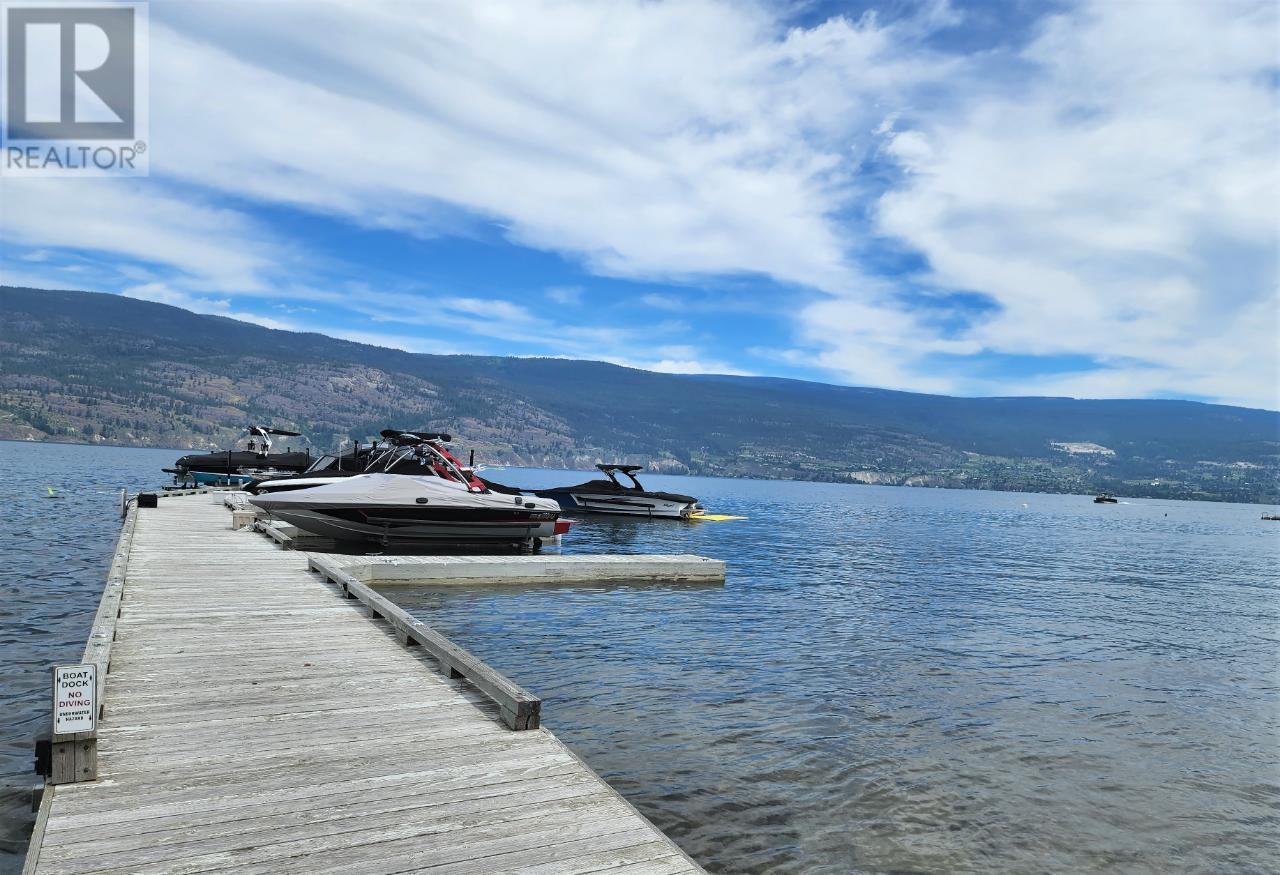 15419 LAKESHORE Drive Unit# 4 Summerland