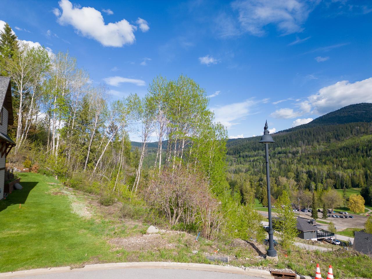 1021 Silvertip Road, Rossland, British Columbia  V0G 1Y0 - Photo 12 - 2470639