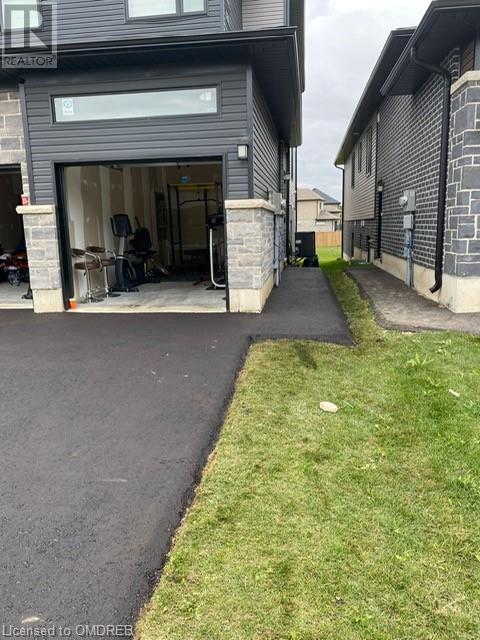 562 Fairways Road, Woodstock, Ontario  N4T 0M1 - Photo 4 - 40534074