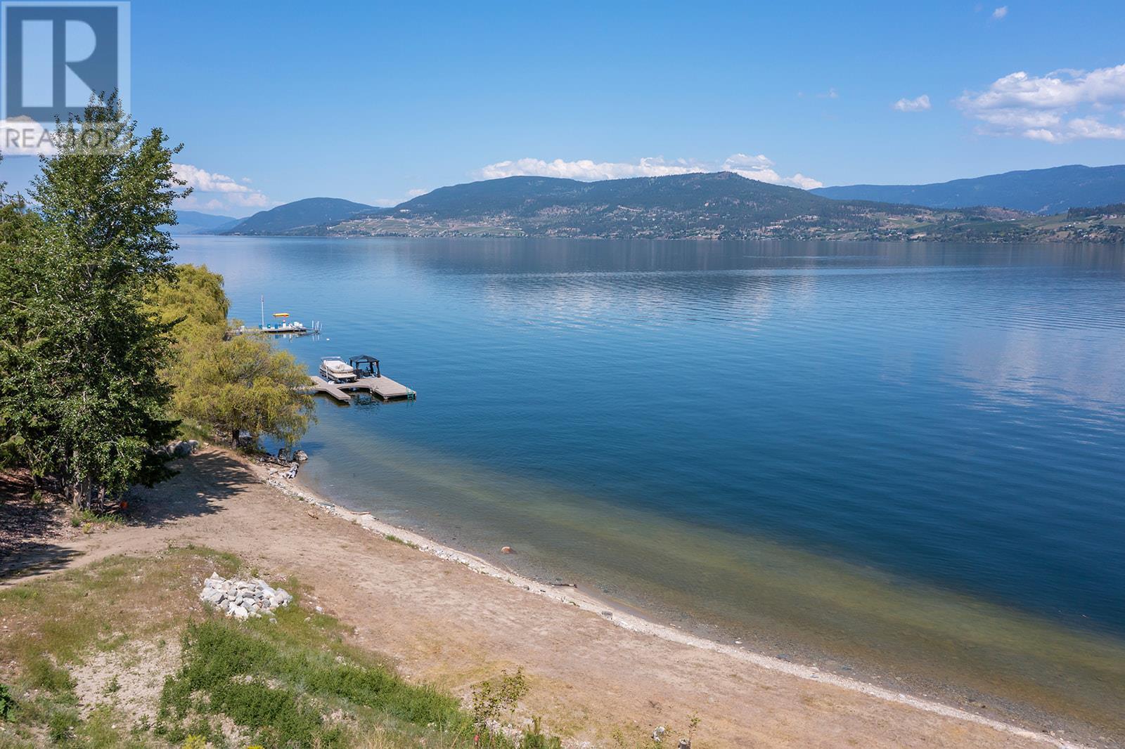 3985 Westside Road, kelowna, British Columbia