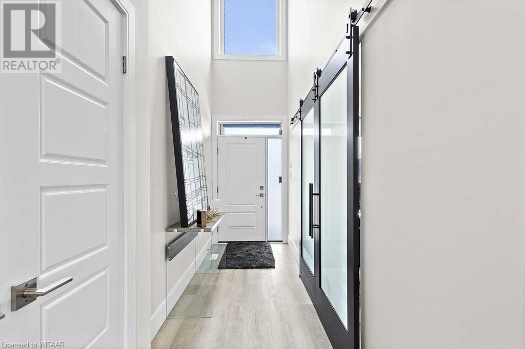 51 Elliott Street, Strathroy, Ontario  N7G 3H4 - Photo 9 - 40528808