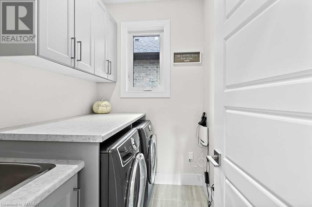 51 Elliott Street, Strathroy, Ontario  N7G 3H4 - Photo 26 - 40528808