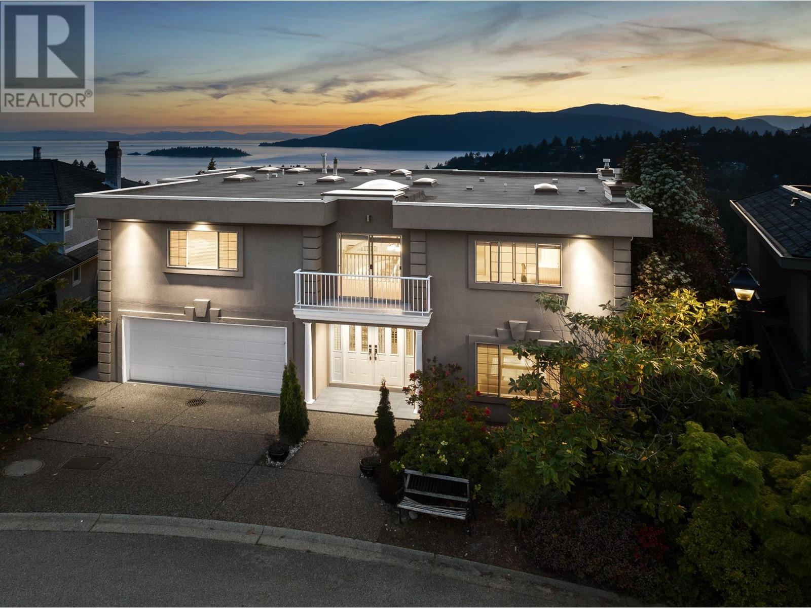 5532 Westhaven Road, West Vancouver, British Columbia  V7W 3E9 - Photo 2 - R2844758