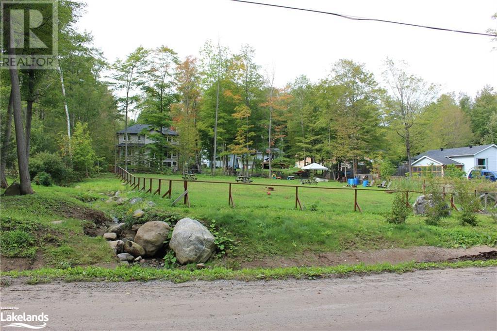 76 Mcarthur Drive, Penetanguishene, Ontario  L9M 1W9 - Photo 3 - 40532740