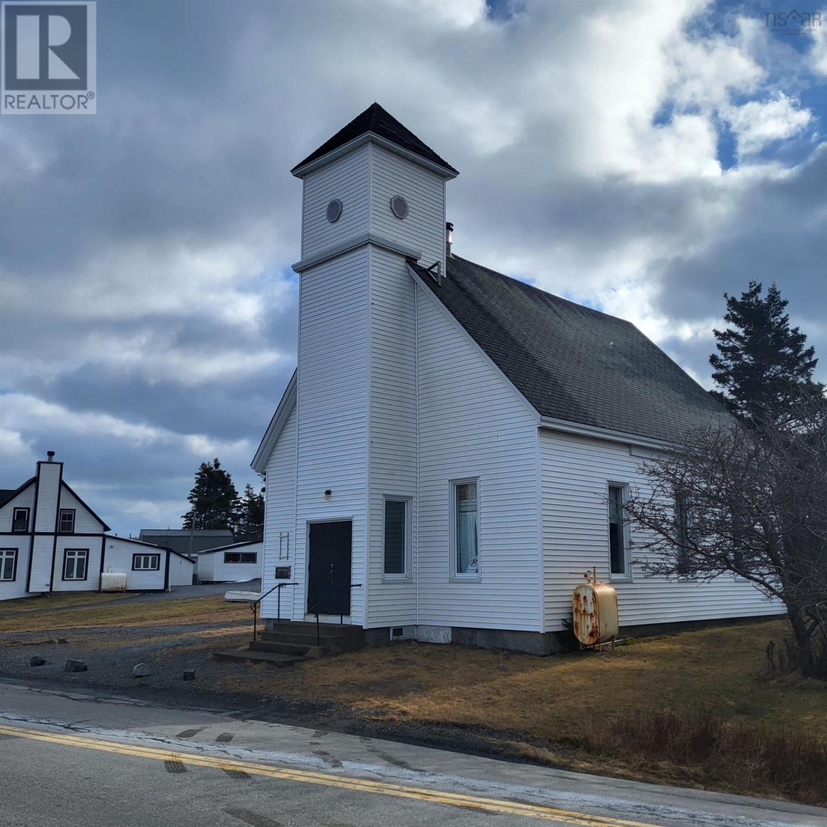 685 Feltzen South Road, Feltzen South, Nova Scotia  B0J 2X0 - Photo 2 - 202401773