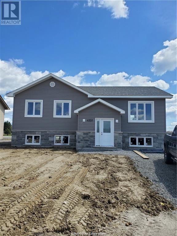 4337 Larocque, Val Caron, Ontario  P3P 1A3 - Photo 1 - 2114951