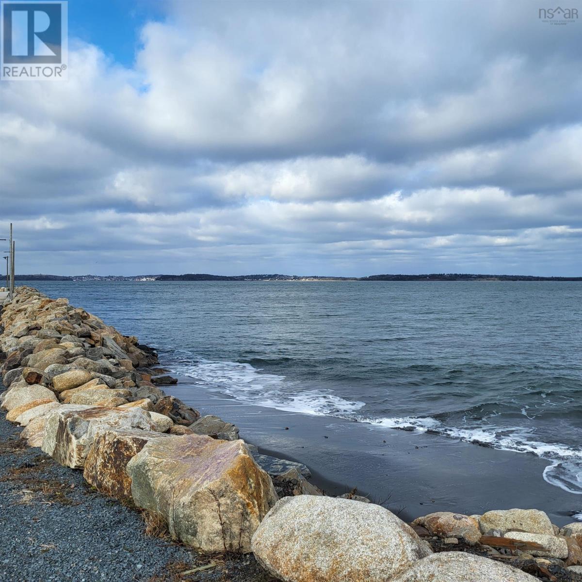 685 Feltzen South Road, Feltzen South, Nova Scotia  B0J 2X0 - Photo 4 - 202401778