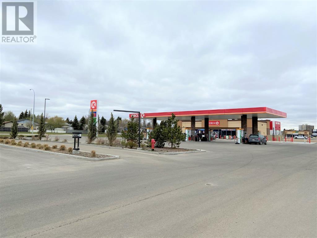 8406 Resources Road, Grande Prairie, Alberta  T8V 6S4 - Photo 3 - A1141858