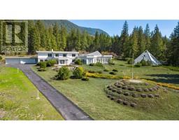 4111 Mikkelson Frontage Road, tappen, British Columbia