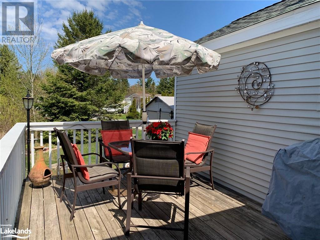 1 Huron Circle, Wasaga Beach, Ontario  L9Z 1X7 - Photo 3 - 40533815