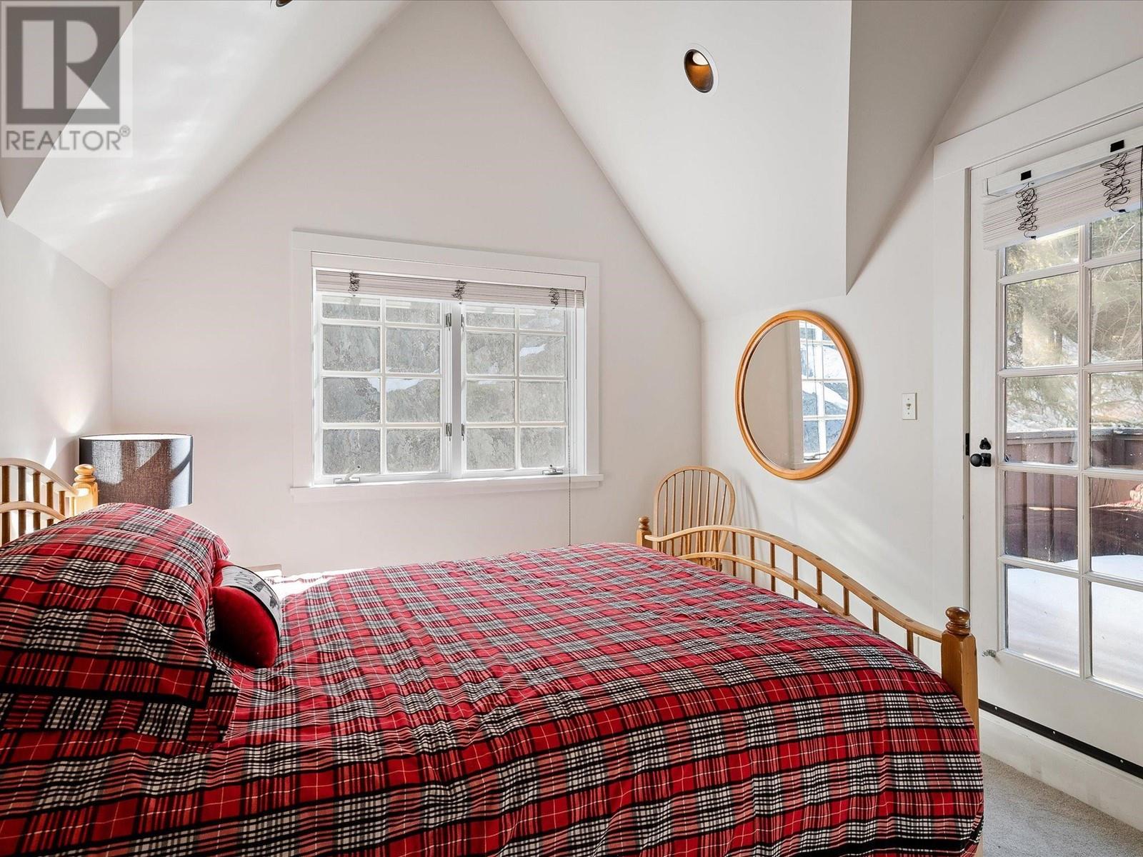 3561 Falcon Crescent, Whistler, British Columbia  V8E 0B9 - Photo 14 - R2795300