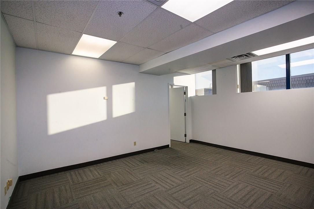 2150 Winston Park Drive, Unit #204, Oakville, Ontario  L6H 5W1 - Photo 3 - H4184185