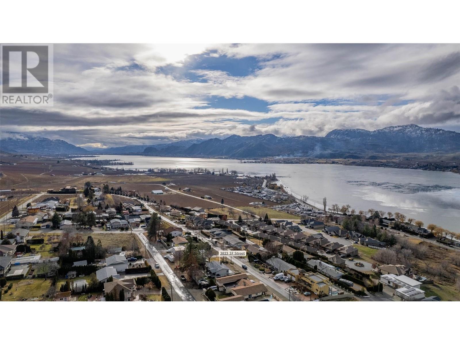 3823 37TH Street, osoyoos, British Columbia