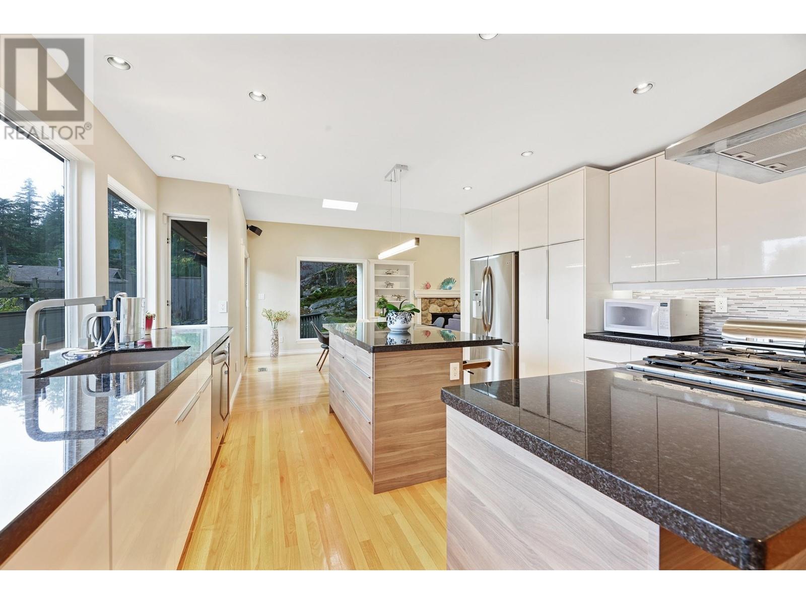 4635 Caulfeild Drive, West Vancouver, British Columbia  V7W 1E9 - Photo 13 - R2845092