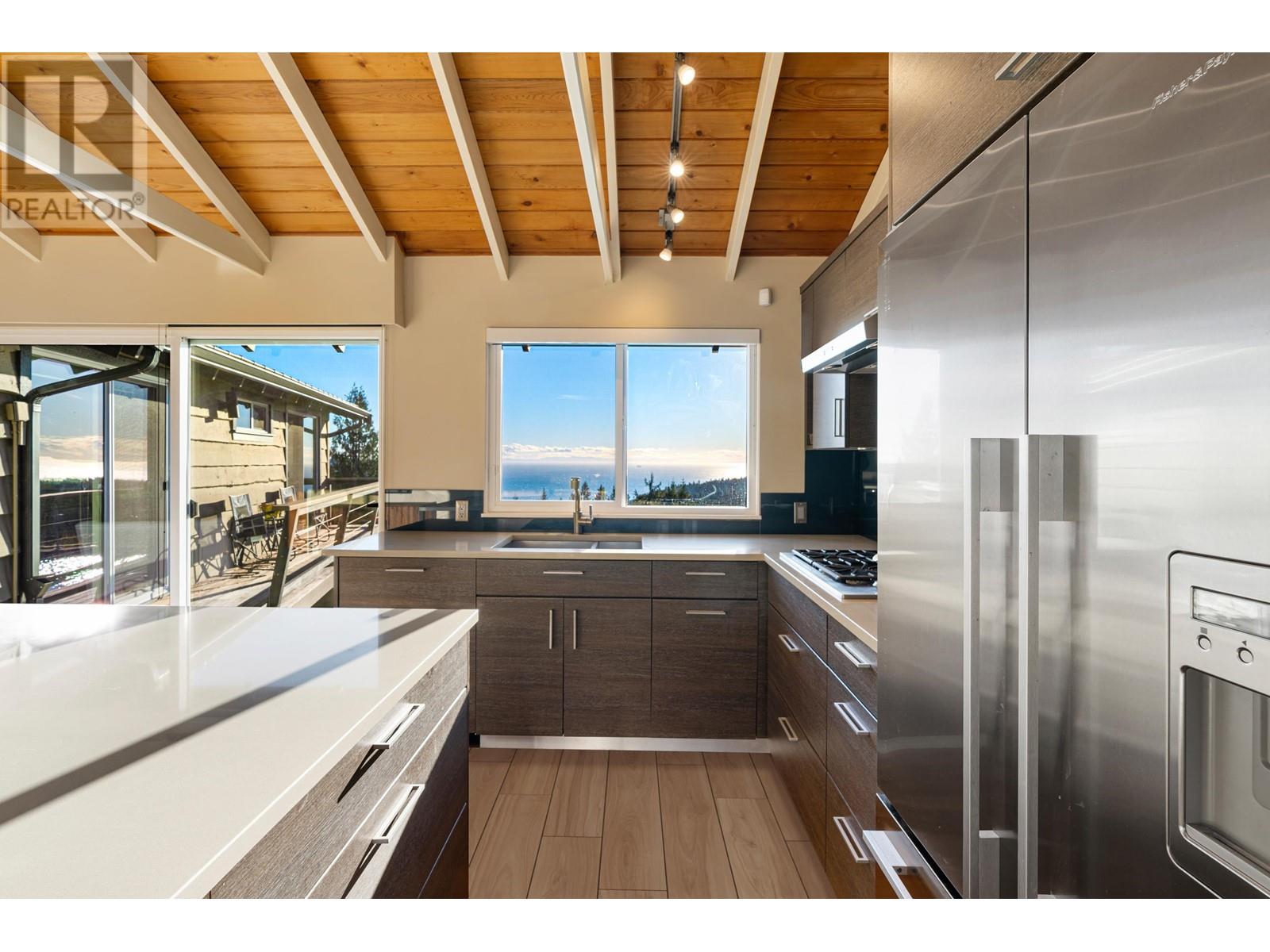 4570 Woodgreen Court, West Vancouver, British Columbia  V7S 2V7 - Photo 19 - R2844698