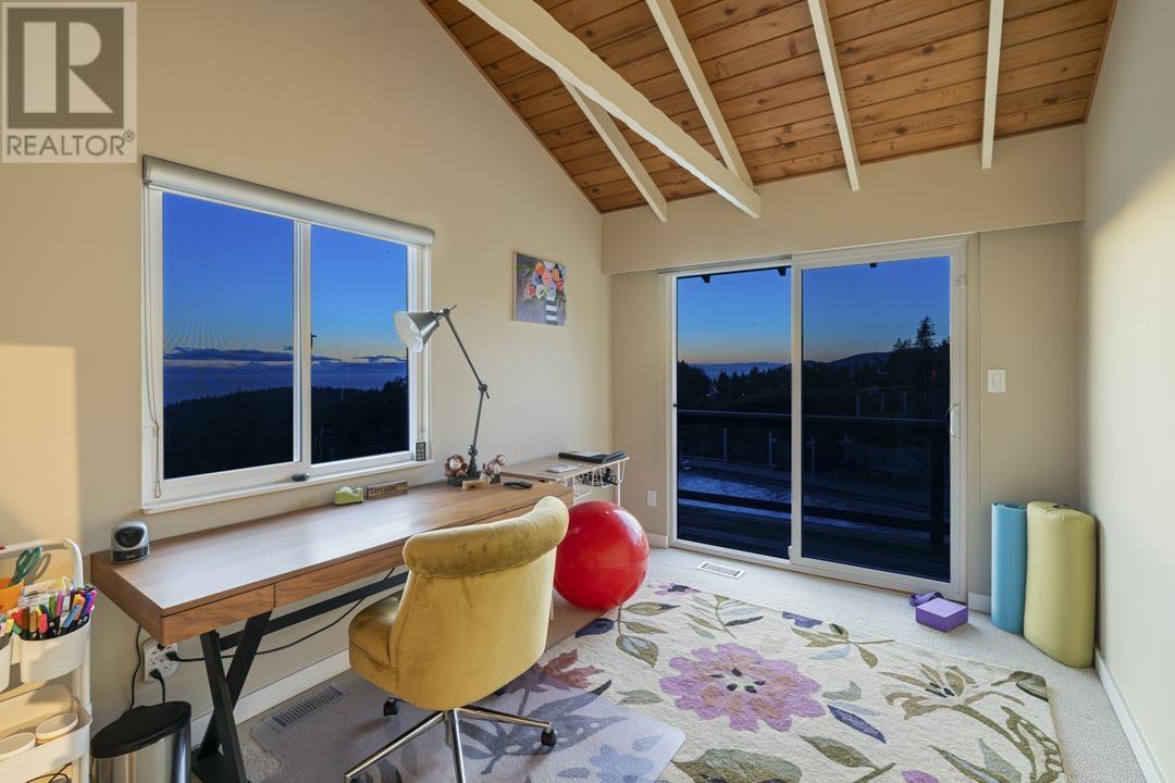 4570 Woodgreen Court, West Vancouver, British Columbia  V7S 2V7 - Photo 22 - R2844698