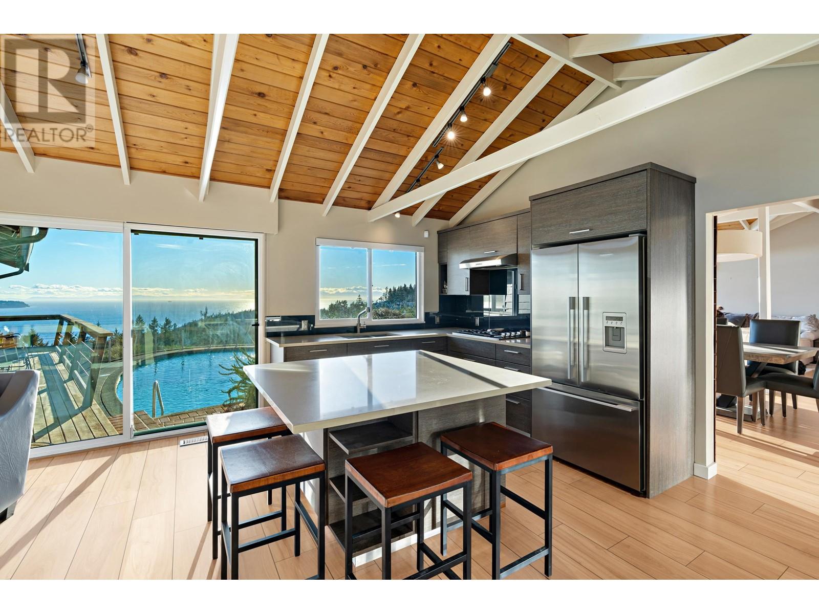 4570 Woodgreen Court, West Vancouver, British Columbia  V7S 2V7 - Photo 15 - R2844698