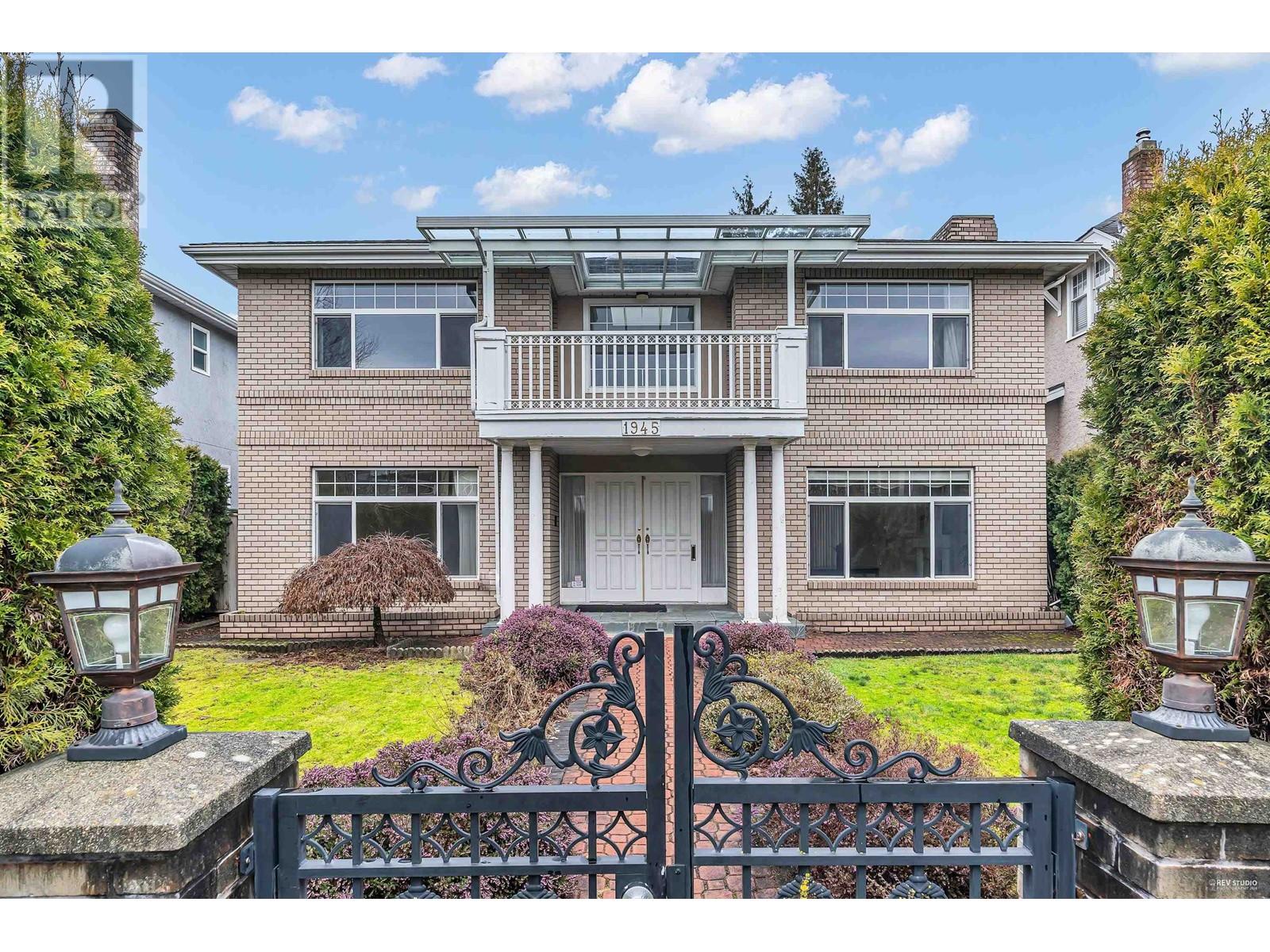 Listing Picture 29 of 32 : 1945 W 44TH AVENUE, Vancouver / 溫哥華 - 魯藝地產 Yvonne Lu Group - MLS Medallion Club Member