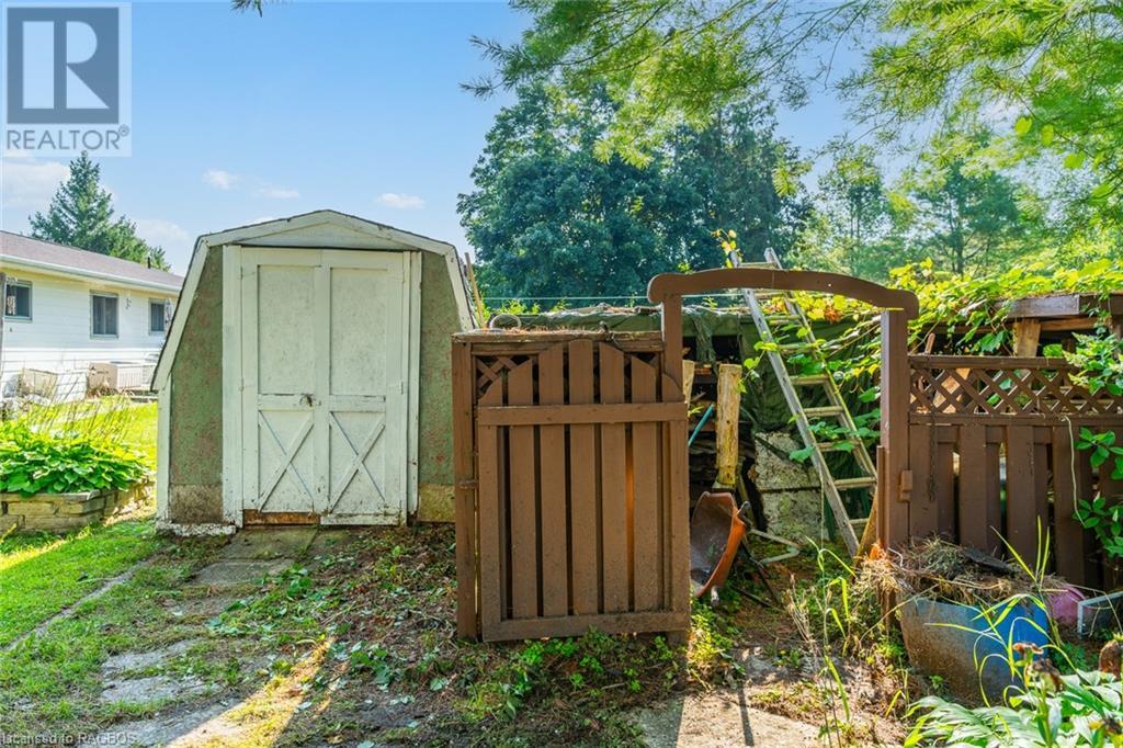 555 Mary Street, Wiarton, Ontario  N0H 2T0 - Photo 37 - 40527298