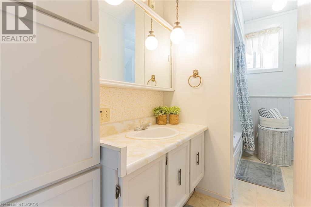 555 Mary Street, Wiarton, Ontario  N0H 2T0 - Photo 27 - 40527298