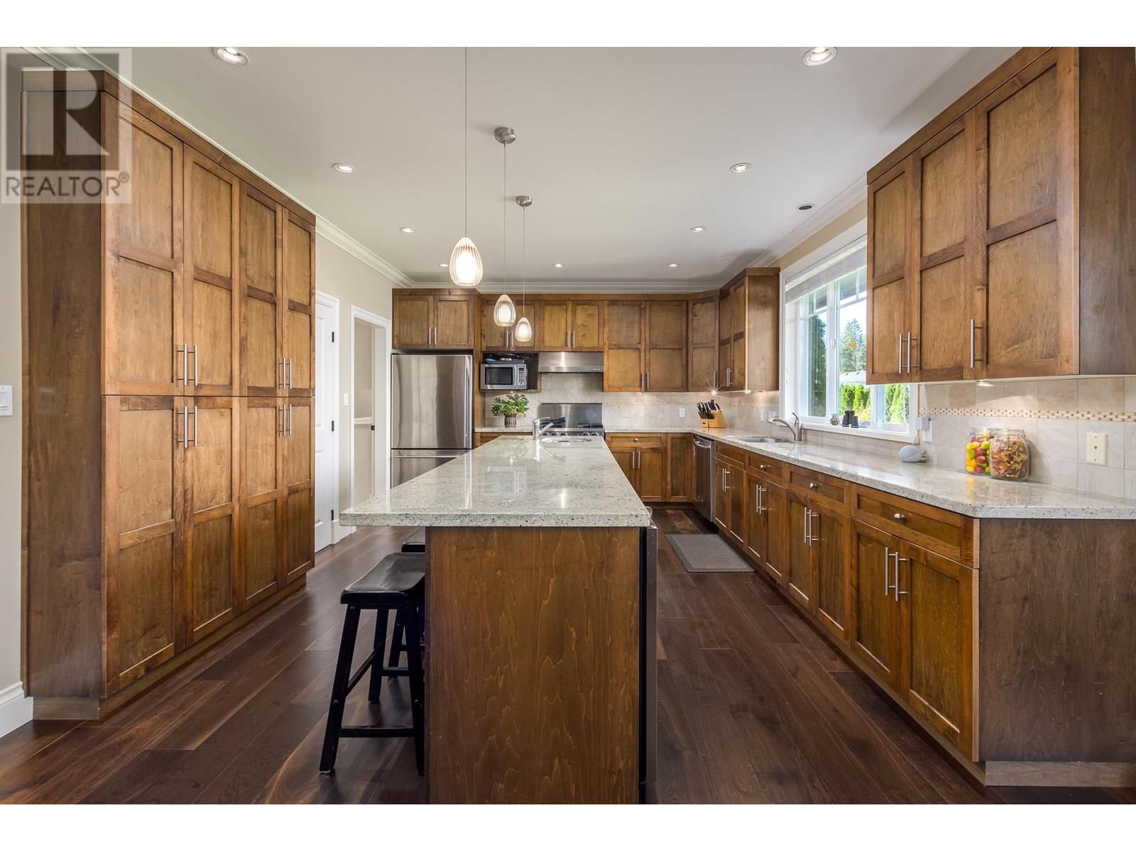 1017 Condor Place, Squamish, British Columbia  V8B 0P4 - Photo 4 - R2845217