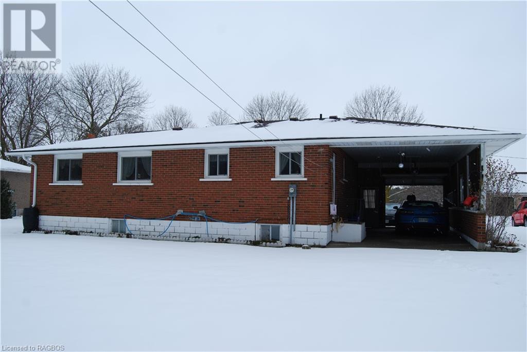 18 James Street E, Clifford, Ontario N0G 1M0 (26462129) Ron Hopper