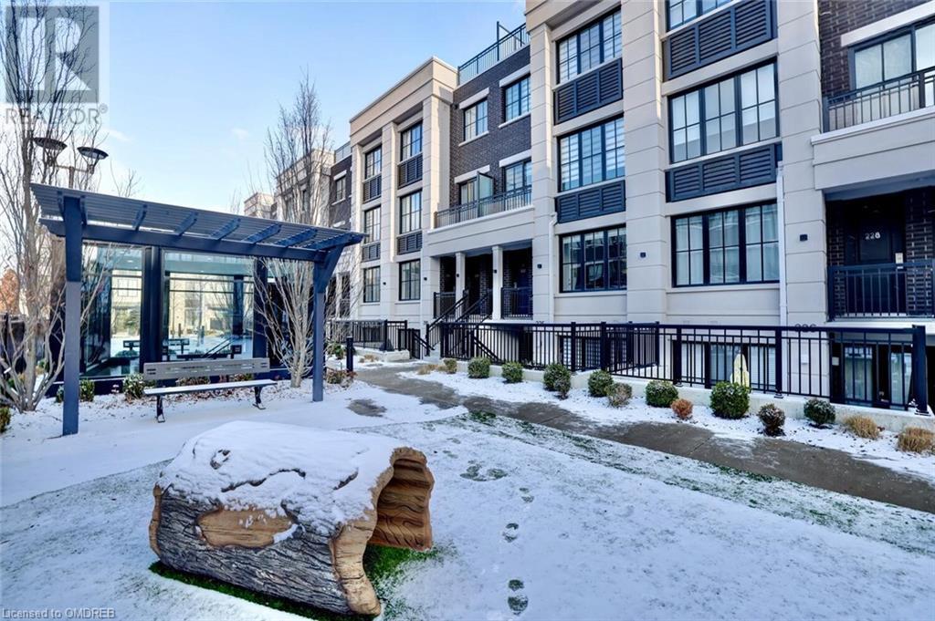 652 Cricklewood Drive Drive Unit# 223, Mississauga, Ontario  L5G 0B9 - Photo 3 - 40534755