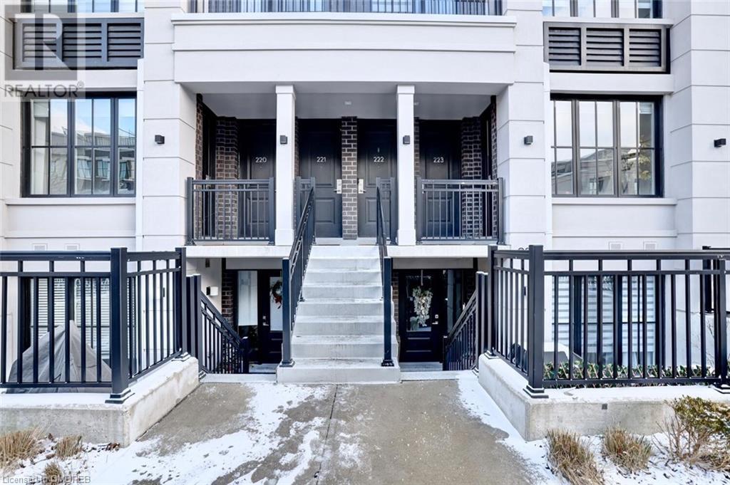 652 Cricklewood Drive Drive Unit# 223, Mississauga, Ontario  L5G 0B9 - Photo 4 - 40534755