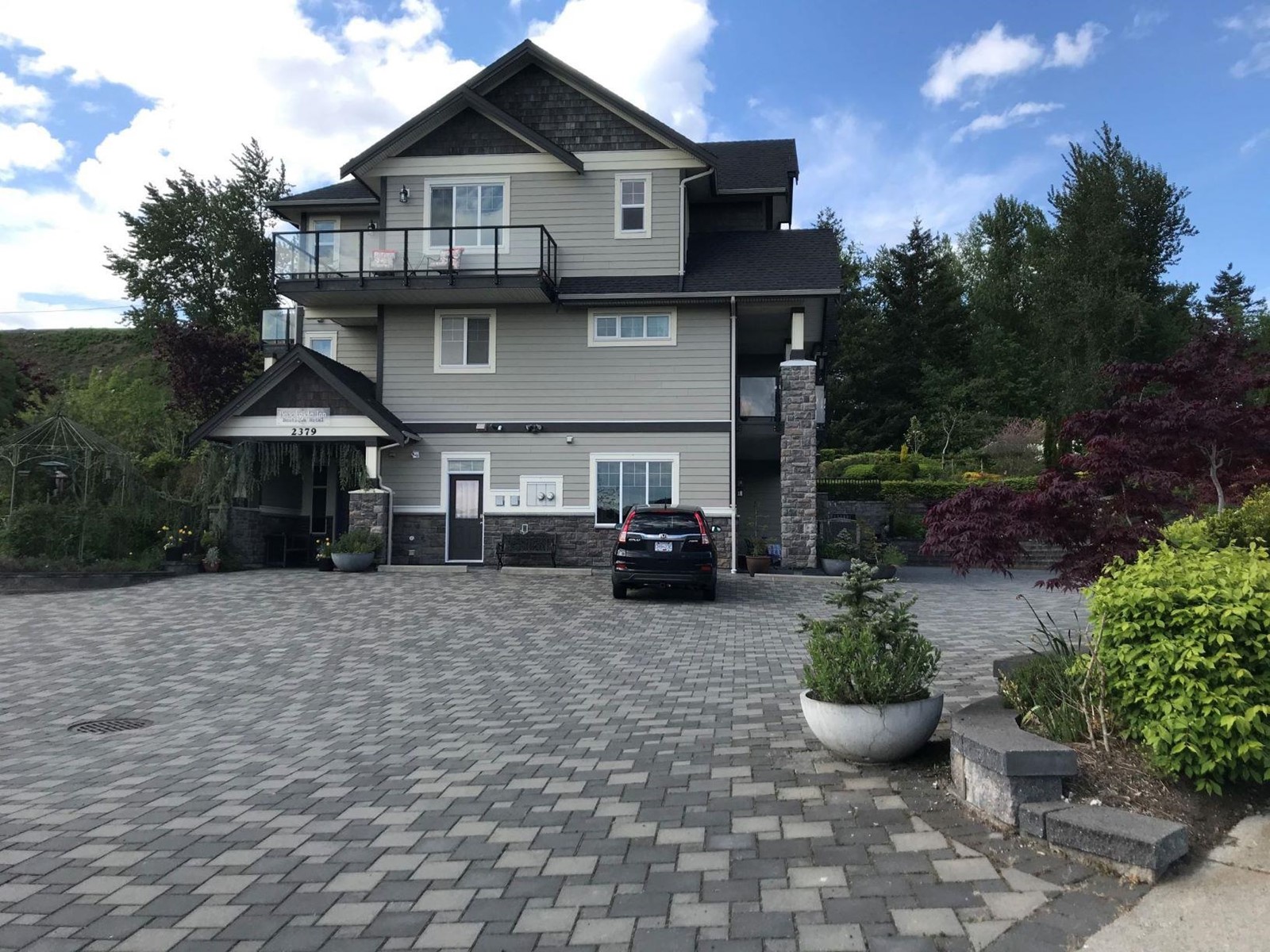 2379 Chardonnay Lane, Abbotsford, British Columbia  V4X 0A6 - Photo 3 - R2845350