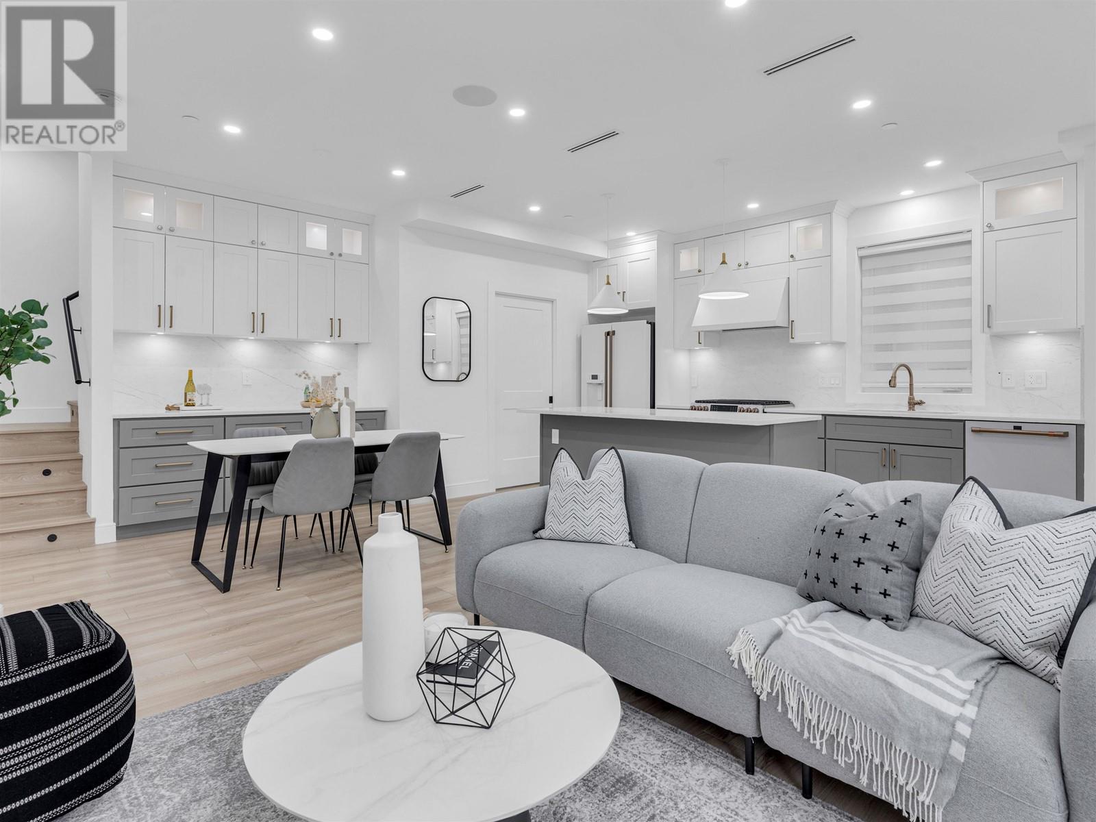 6164 Beatrice Street, Vancouver, British Columbia  V5P 3R2 - Photo 7 - R2845558