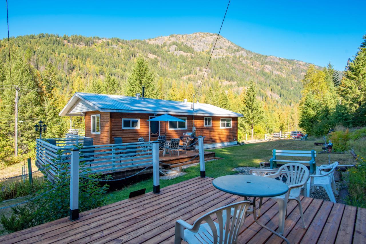 1110 Highway 22, Rossland, British Columbia  V0G 1Y0 - Photo 21 - 2474749