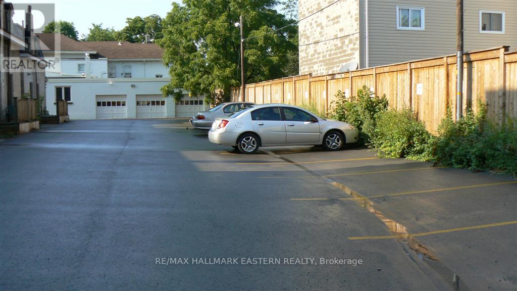 334 Rubidge Street, Peterborough (Downtown), Ontario  K9H 4C7 - Photo 2 - X8032904