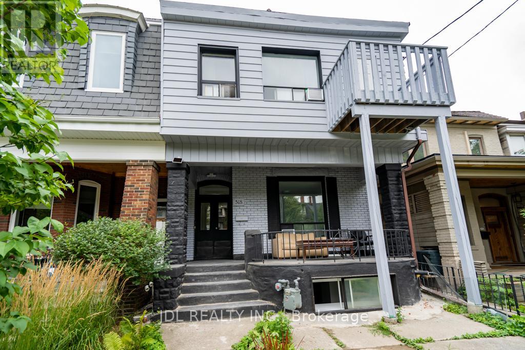 518 Manning Ave, Toronto, 1 Bedroom Bedrooms, ,1 BathroomBathrooms,Single Family,For Rent,Manning Ave,C8032858
