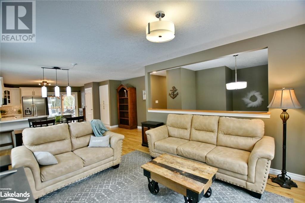 61 George Avenue, Wasaga Beach, Ontario  L9Z 2X9 - Photo 16 - 40519299