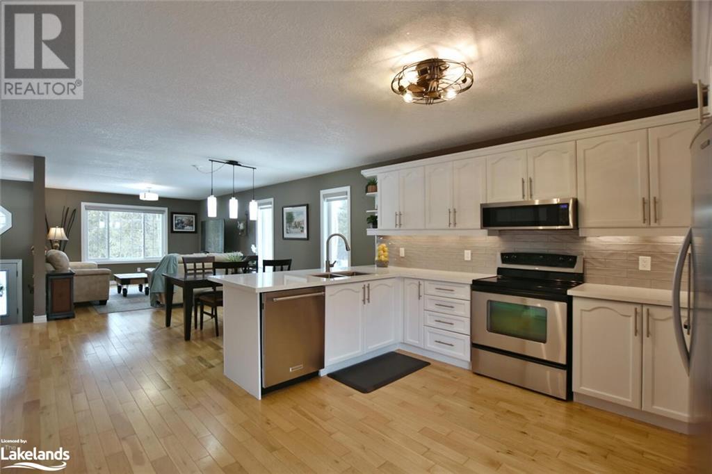 61 George Avenue, Wasaga Beach, Ontario  L9Z 2X9 - Photo 24 - 40519299