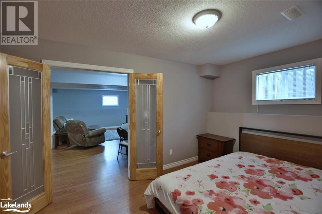 61 George Avenue, Wasaga Beach, Ontario  L9Z 2X9 - Photo 46 - 40519299
