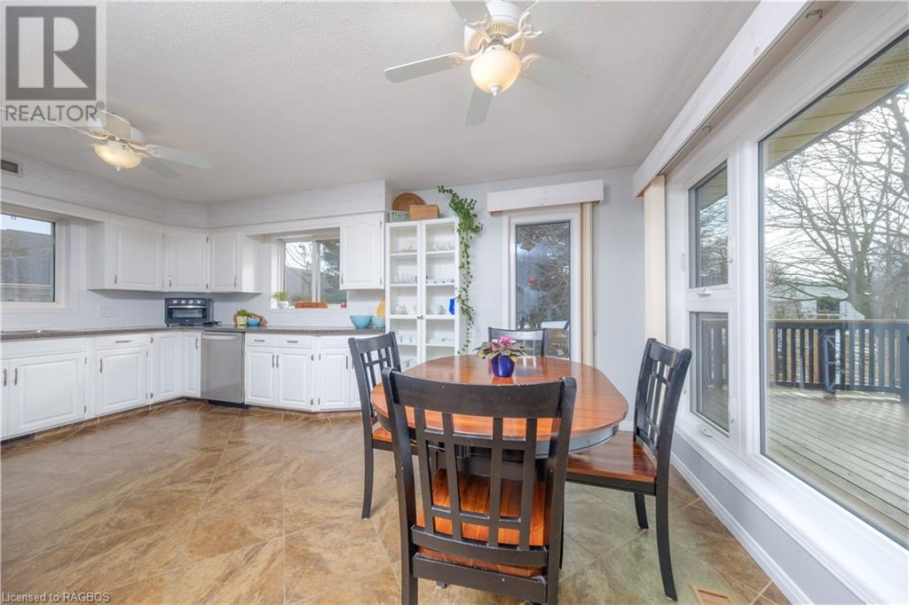 7 Penetangore Row S, Kincardine, Ontario  N2Z 2N6 - Photo 13 - 40535159